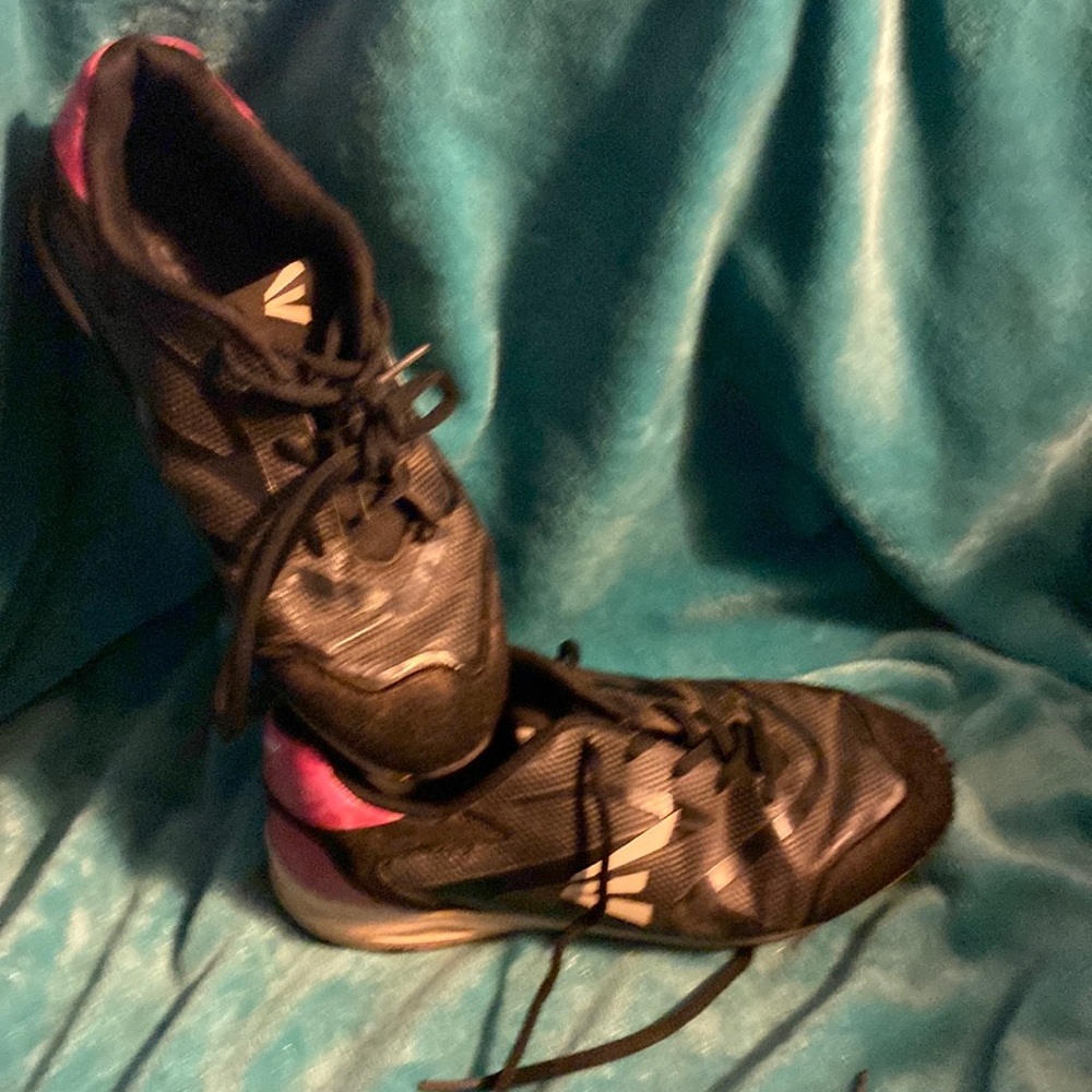 Woman’s Easton Cleats